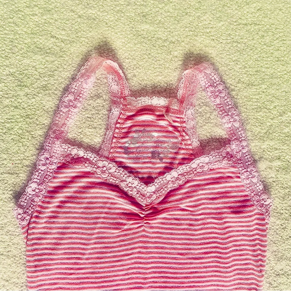 GUESS JEANS Lacey Straps & Trim. Tank is Pink/Peach/White Stripes (Small) *NEW🩷*